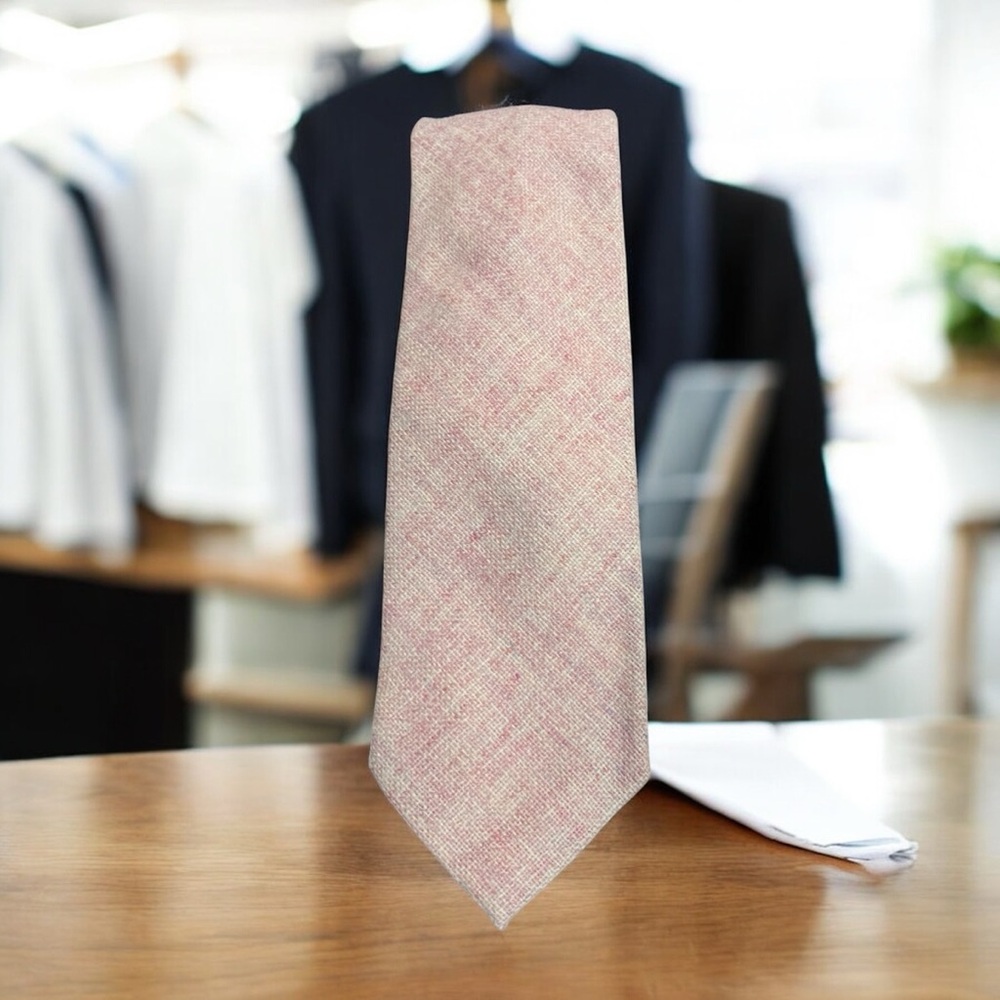 Paul Stuart Sophisticated Light Pink Wool Tie
